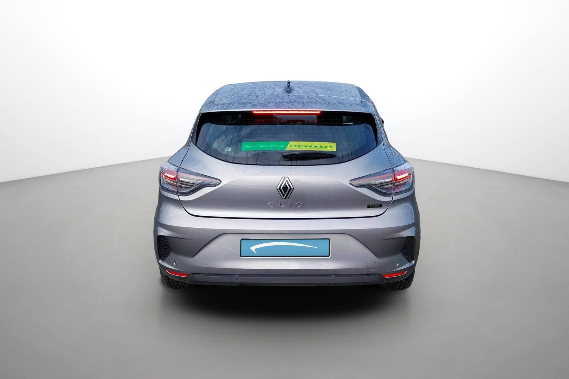 Vente en ligne Renault Clio 5 Clio E-Tech full hybrid 145 ch GSR2 au prix de 20 490 €