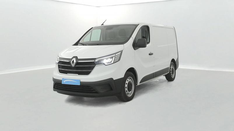 Vente en ligne Renault Trafic 3 Fourgon TRAFIC FGN L1H1 3000 KG BLUE DCI 130 au prix de 27 490 €