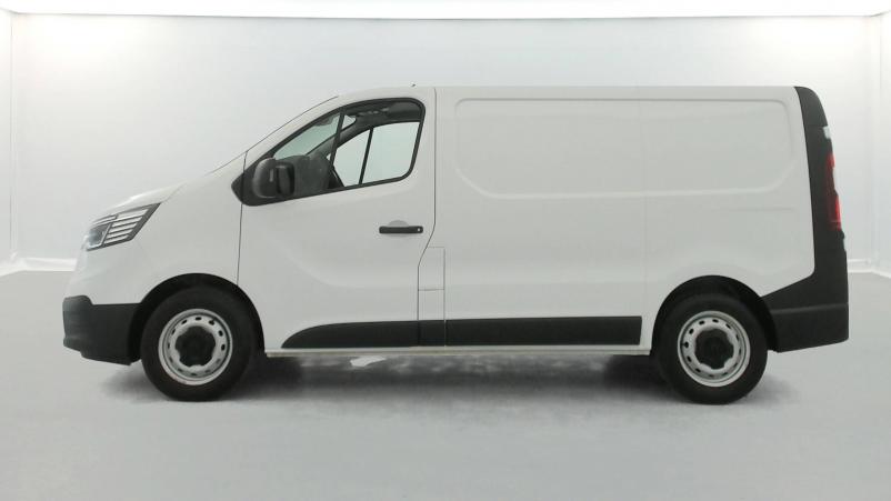 Vente en ligne Renault Trafic 3 Fourgon TRAFIC FGN L1H1 3000 KG BLUE DCI 130 au prix de 27 490 €