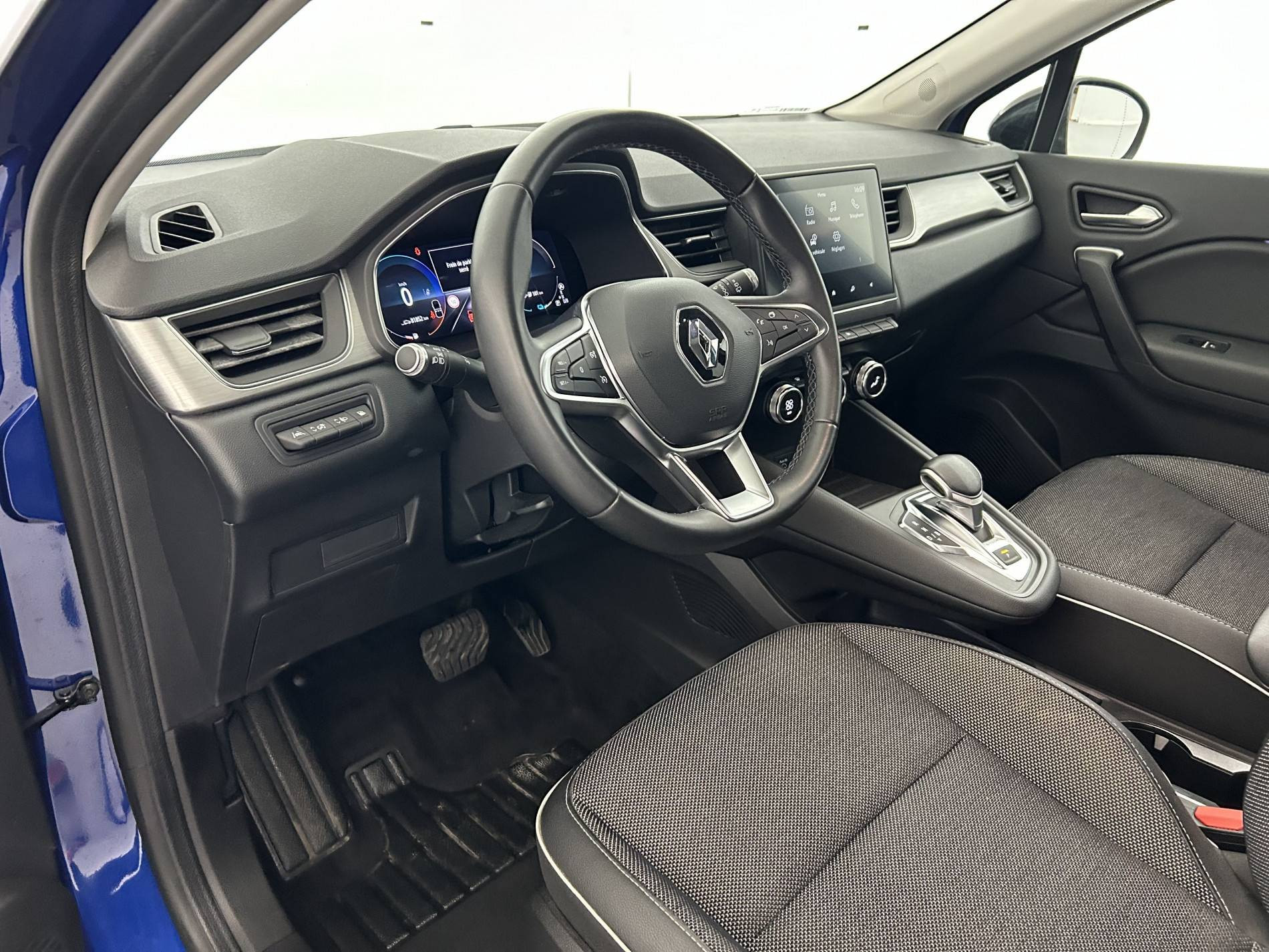 Vente en ligne Renault Captur  E-Tech Plug-in 160 - 21 au prix de 15 990 €