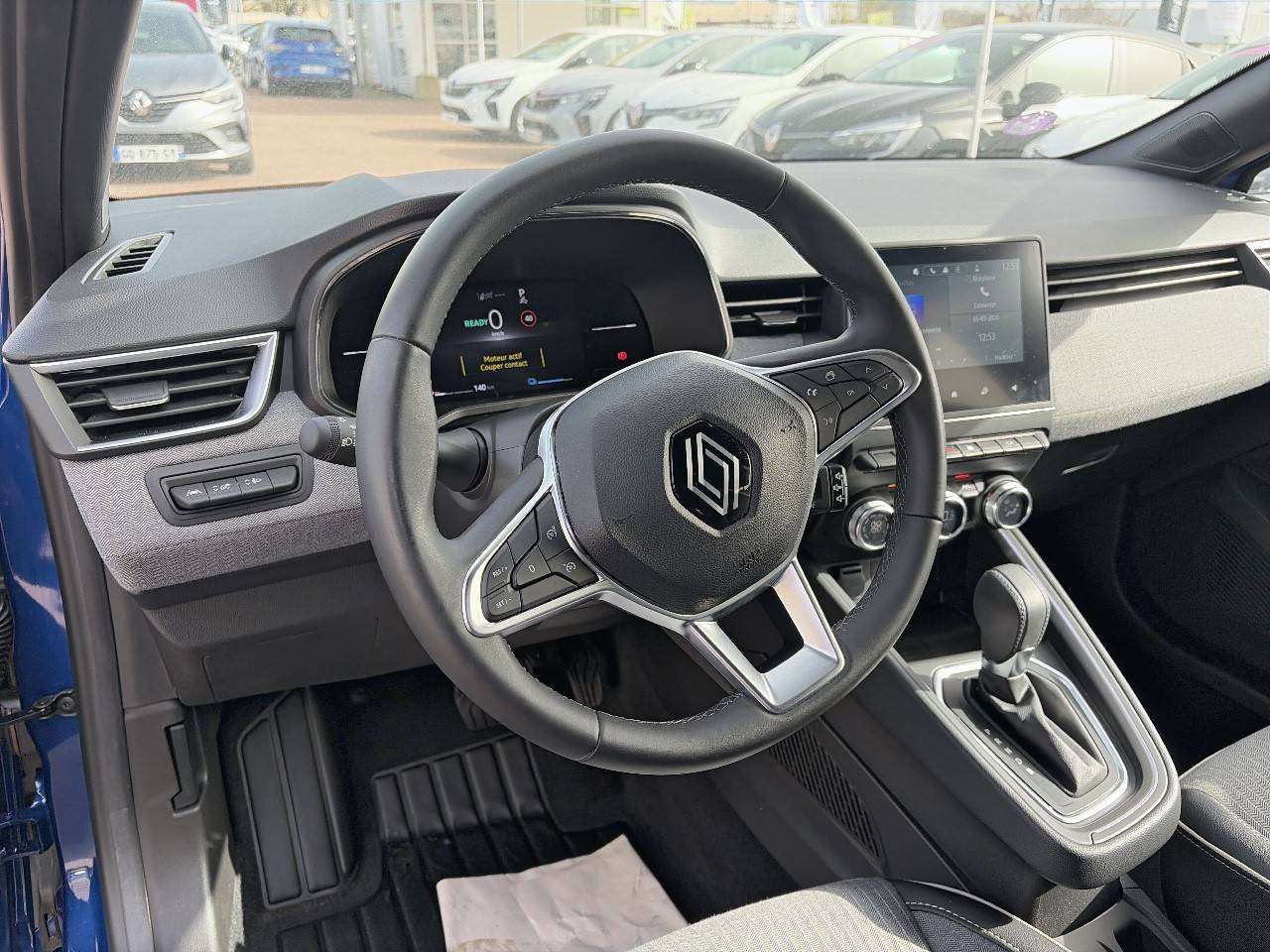 Vente en ligne Renault Clio 5 Clio E-Tech full hybrid 145 au prix de 21 590 €