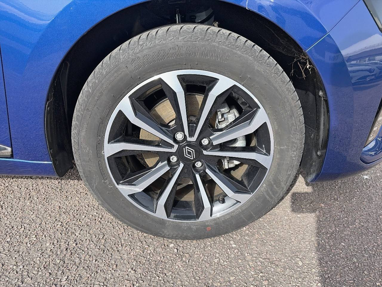 Vente en ligne Renault Clio 5 Clio E-Tech full hybrid 145 au prix de 21 590 €