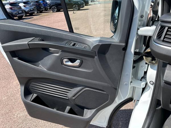 Vente en ligne Renault Trafic 3 Fourgon TRAFIC FGN L1H1 2800 KG BLUE DCI 130 au prix de 24 990 €