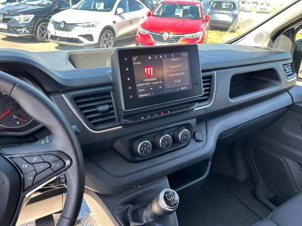 Vente en ligne Renault Trafic 3 Fourgon TRAFIC FGN L1H1 2800 KG BLUE DCI 130 au prix de 24 990 €