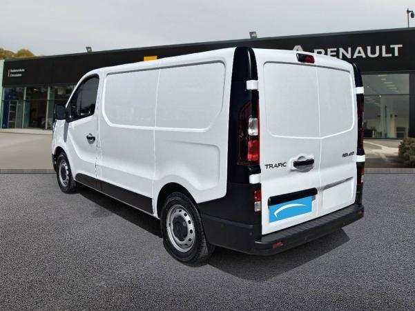 Vente en ligne Renault Trafic 3 Fourgon TRAFIC FGN L1H1 2800 KG BLUE DCI 130 au prix de 24 990 €
