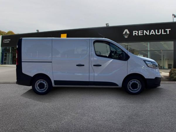 Vente en ligne Renault Trafic 3 Fourgon TRAFIC FGN L1H1 2800 KG BLUE DCI 130 au prix de 24 990 €