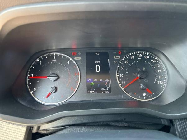 Vente en ligne Renault Trafic 3 Fourgon TRAFIC FGN L1H1 2800 KG BLUE DCI 130 au prix de 24 990 €
