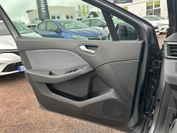 Vente en ligne Renault Clio 5 Clio TCe 90 au prix de 18 590 €