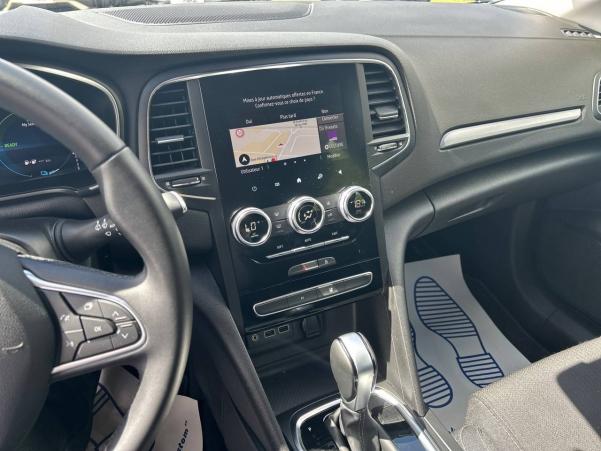 Vente en ligne Renault Megane 4 Mégane IV Berline E-TECH Plug-In Hybride 160 au prix de 16 990 €