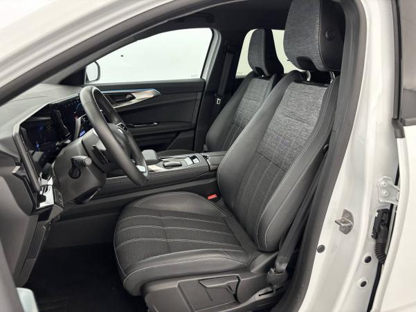 Vente en ligne Renault Austral  E-Tech hybrid 200 au prix de 33 990 €