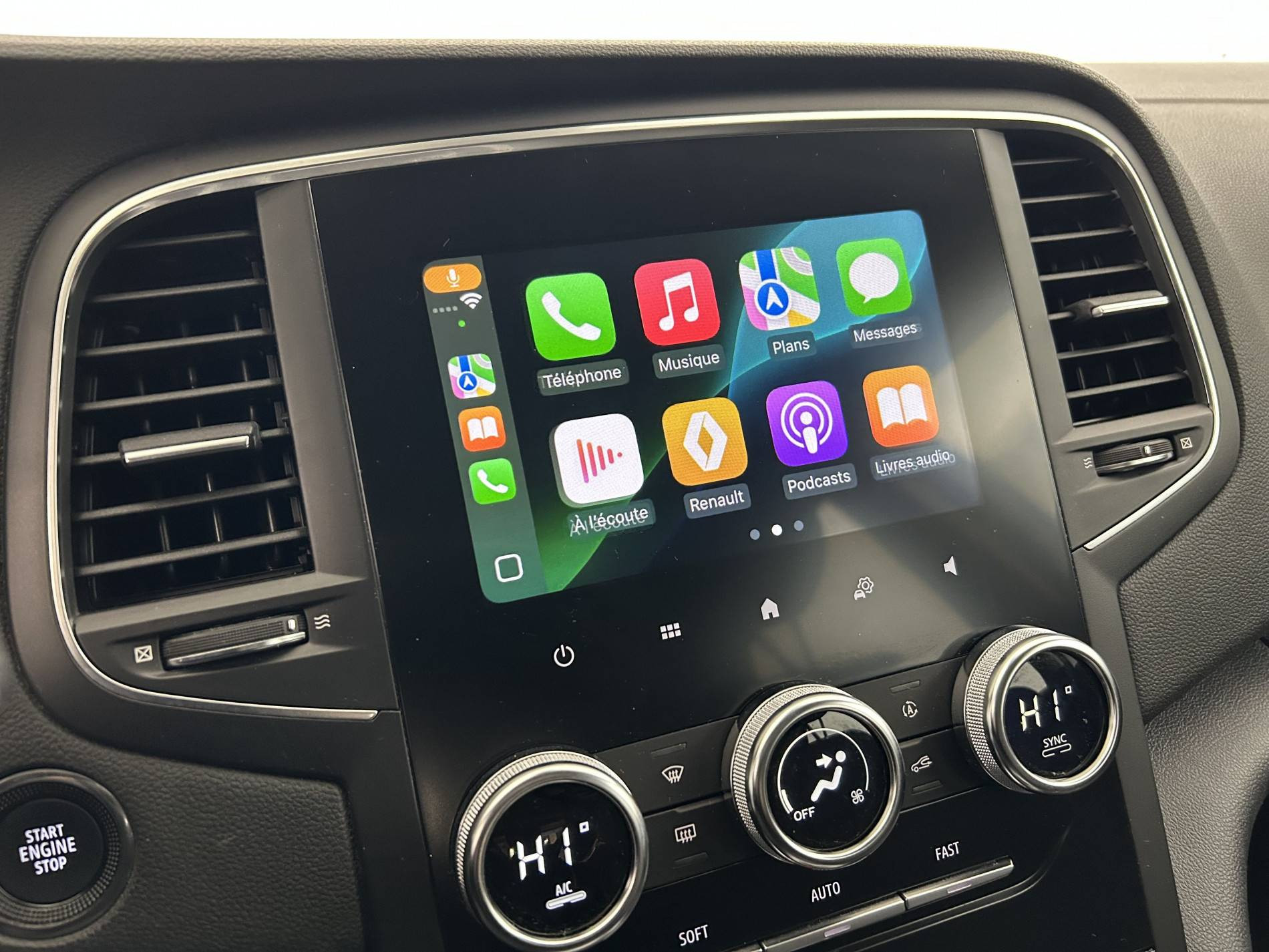 Vente en ligne Renault Megane 4  Blue dCi 115 EDC au prix de 13 590 €