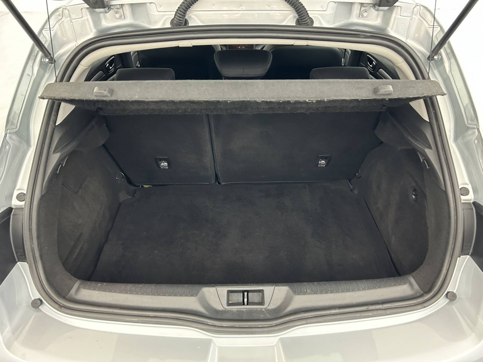 Vente en ligne Renault Megane 4  Blue dCi 115 EDC au prix de 13 590 €