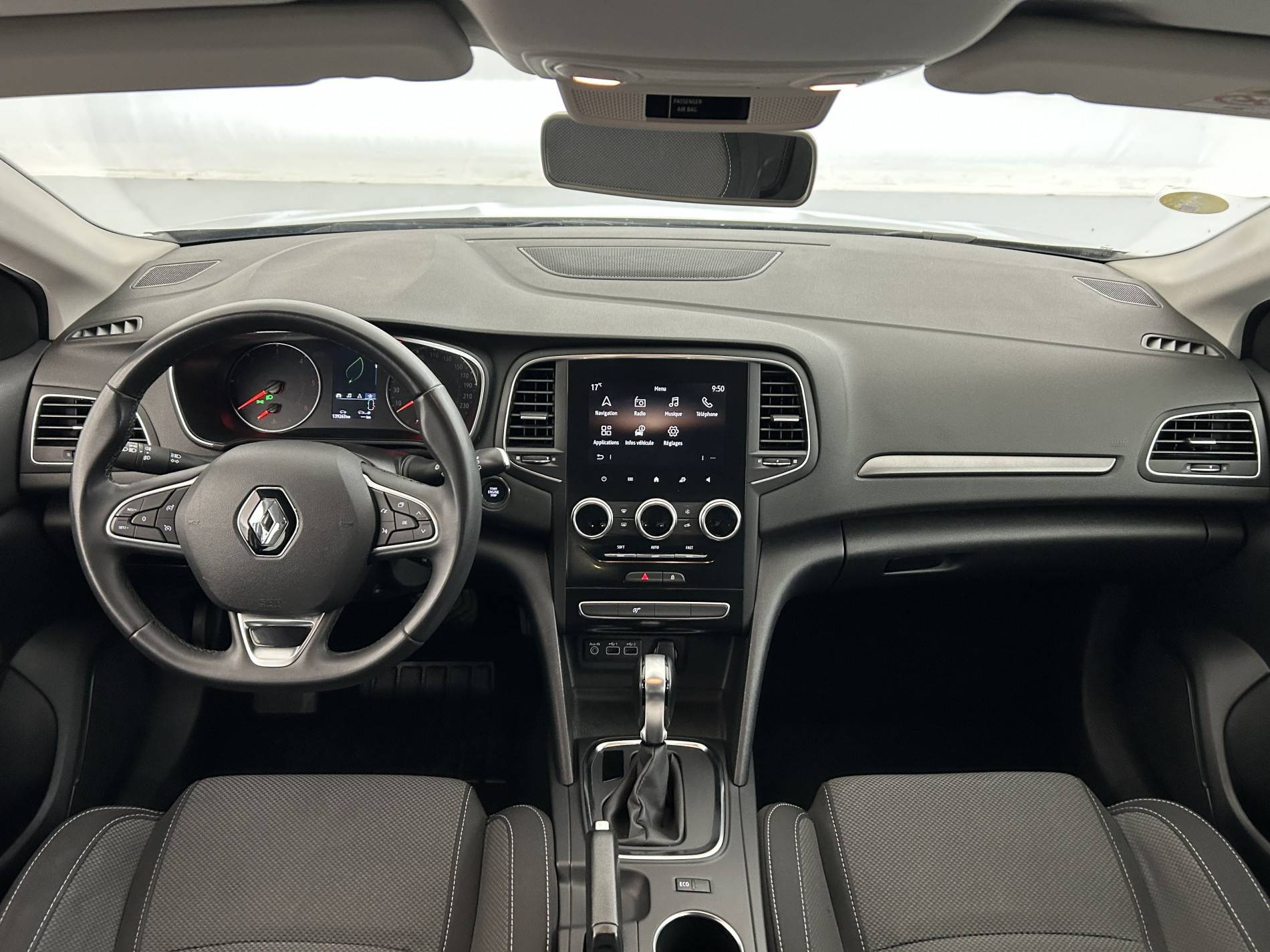 Vente en ligne Renault Megane 4  Blue dCi 115 EDC au prix de 13 590 €