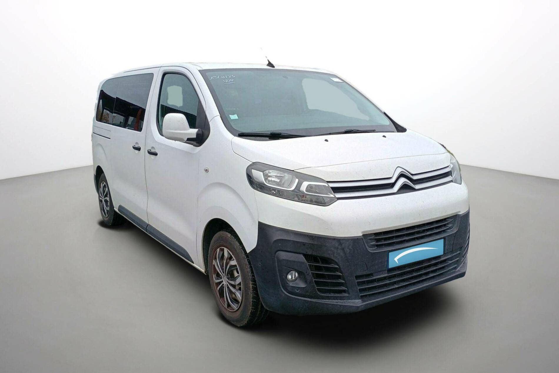 Vente en ligne Citroën Jumpy Combi Jumpy M BlueHDi 95 BVM5 au prix de 18 590 €