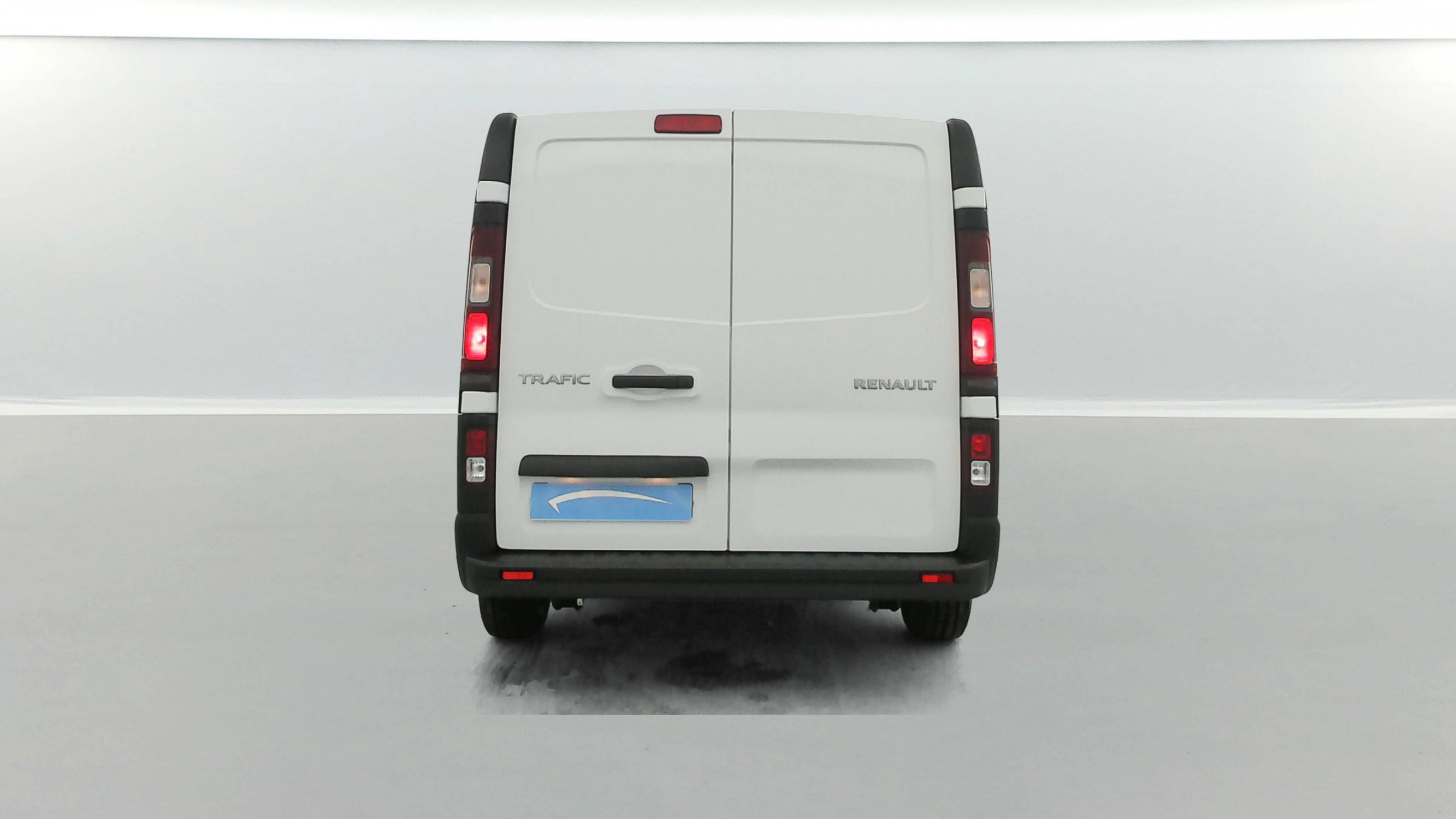 Vente en ligne Renault Trafic 3 Fourgon TRAFIC FGN L1H1 3000 KG BLUE DCI 130 au prix de 24 990 €