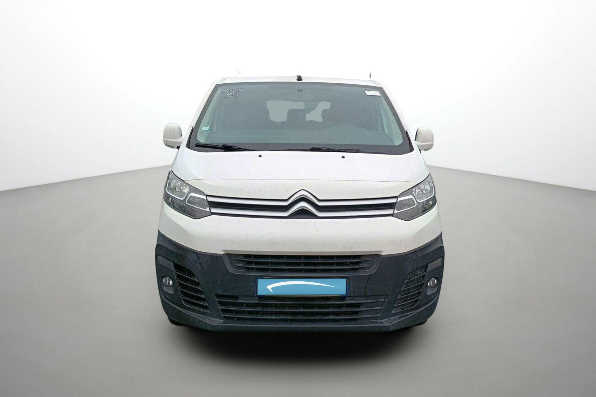 Vente en ligne Citroën Jumpy Combi Jumpy M BlueHDi 95 BVM5 au prix de 18 590 €