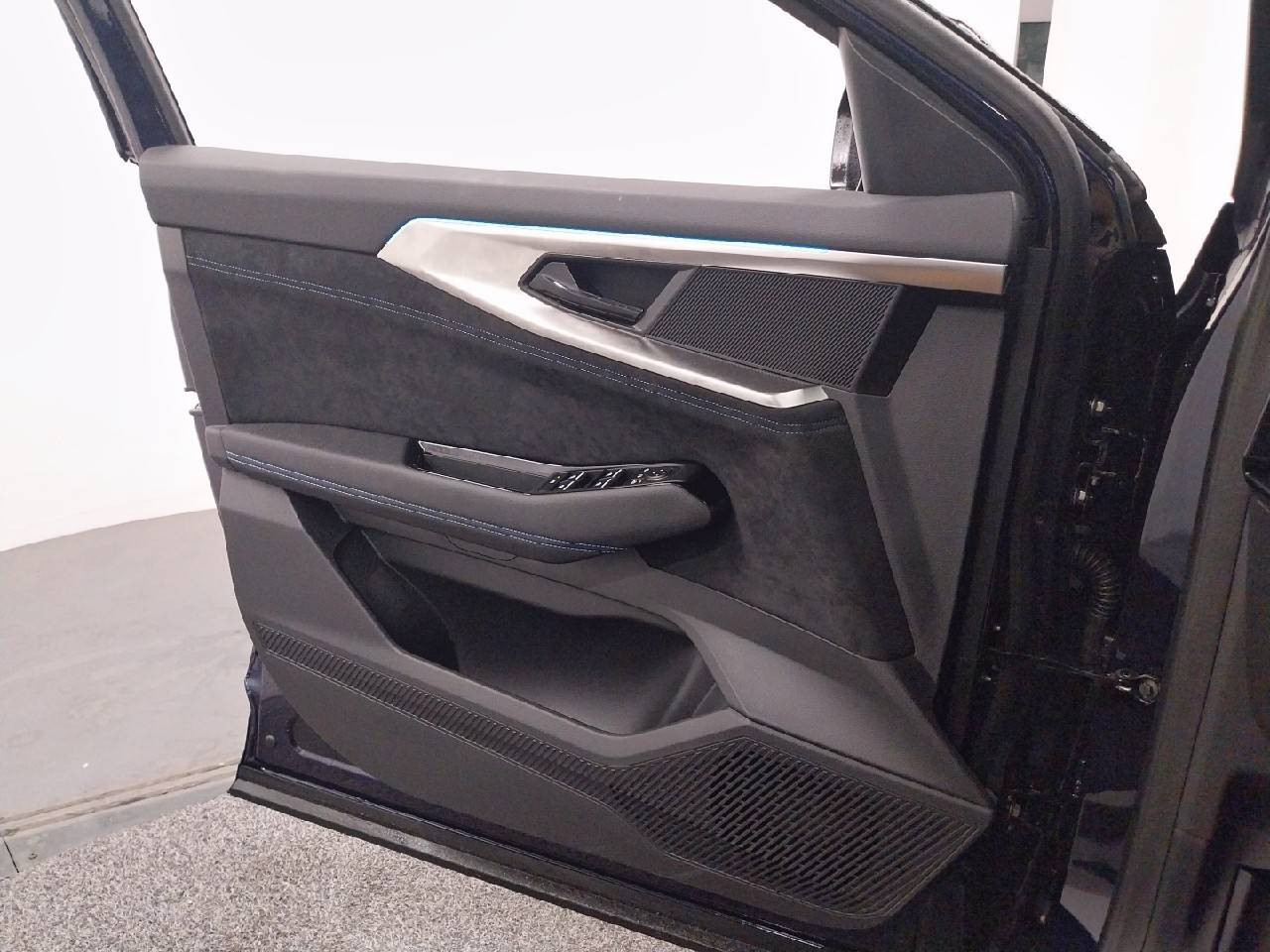 Vente en ligne Renault Espace Espace full hybrid E-Tech 200 ch 7pl au prix de 45 900 €