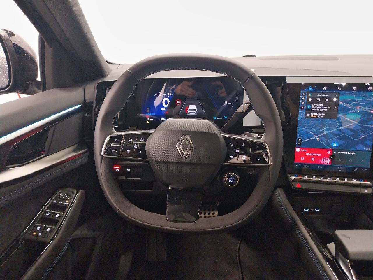 Vente en ligne Renault Espace Espace full hybrid E-Tech 200 ch 7pl au prix de 45 900 €