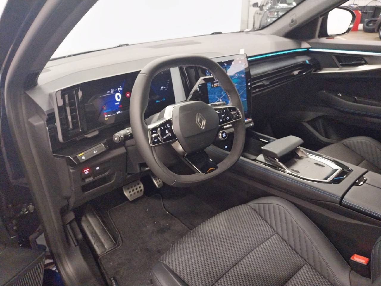 Vente en ligne Renault Espace Espace full hybrid E-Tech 200 ch 7pl au prix de 45 900 €