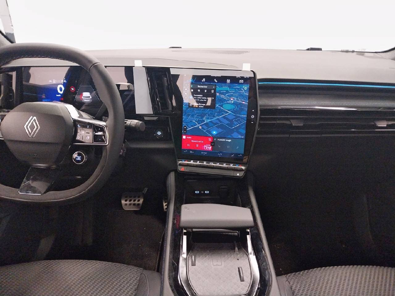 Vente en ligne Renault Espace Espace full hybrid E-Tech 200 ch 7pl au prix de 45 900 €