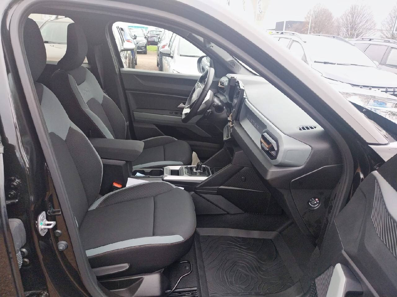 Vente en ligne Dacia Duster  Hybrid 140 au prix de 28 490 €