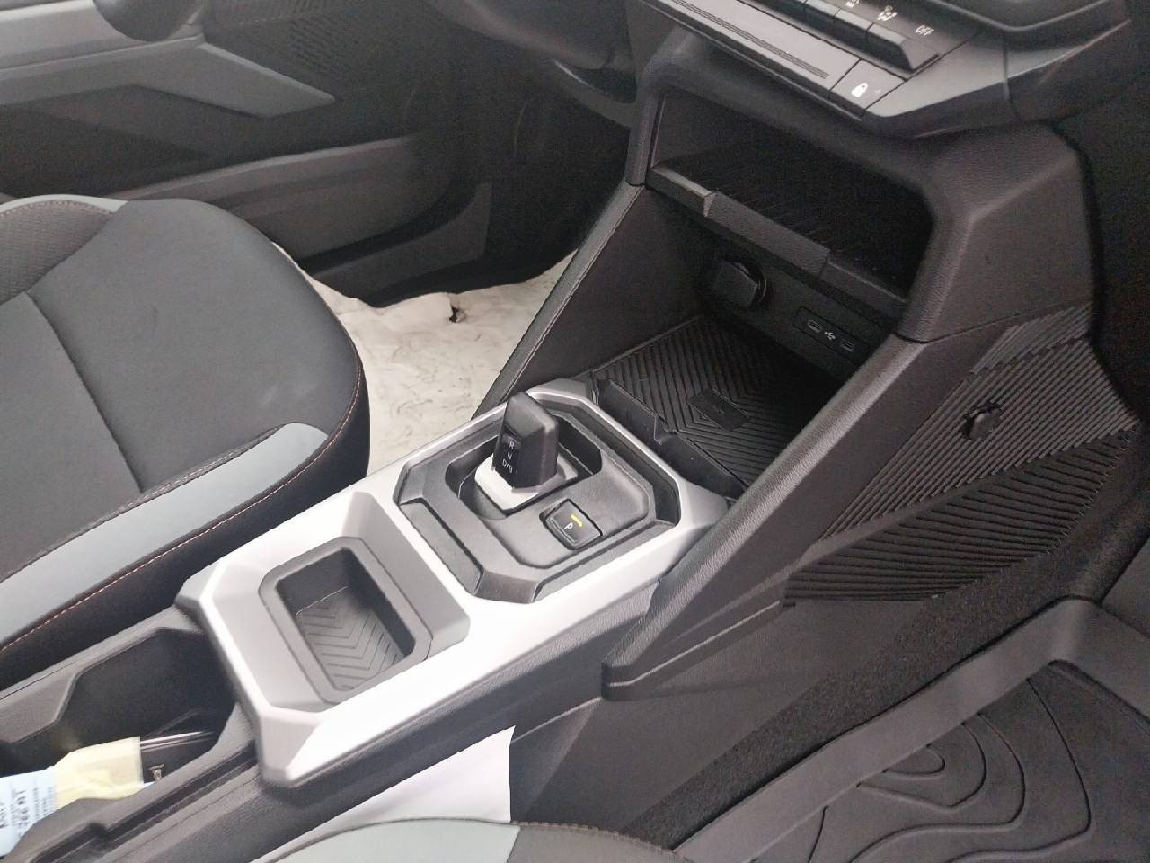 Vente en ligne Dacia Duster  Hybrid 140 au prix de 28 490 €