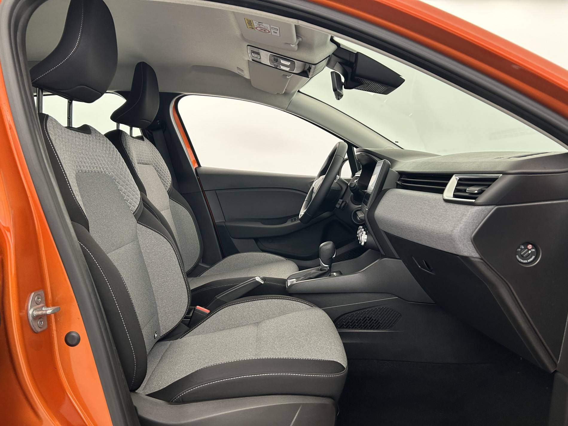 Vente en ligne Renault Clio 5 Clio E-Tech full hybrid 145 ch GSR2 au prix de 20 990 €