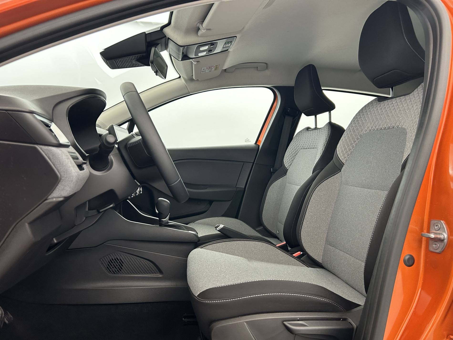 Vente en ligne Renault Clio 5 Clio E-Tech full hybrid 145 ch GSR2 au prix de 20 990 €