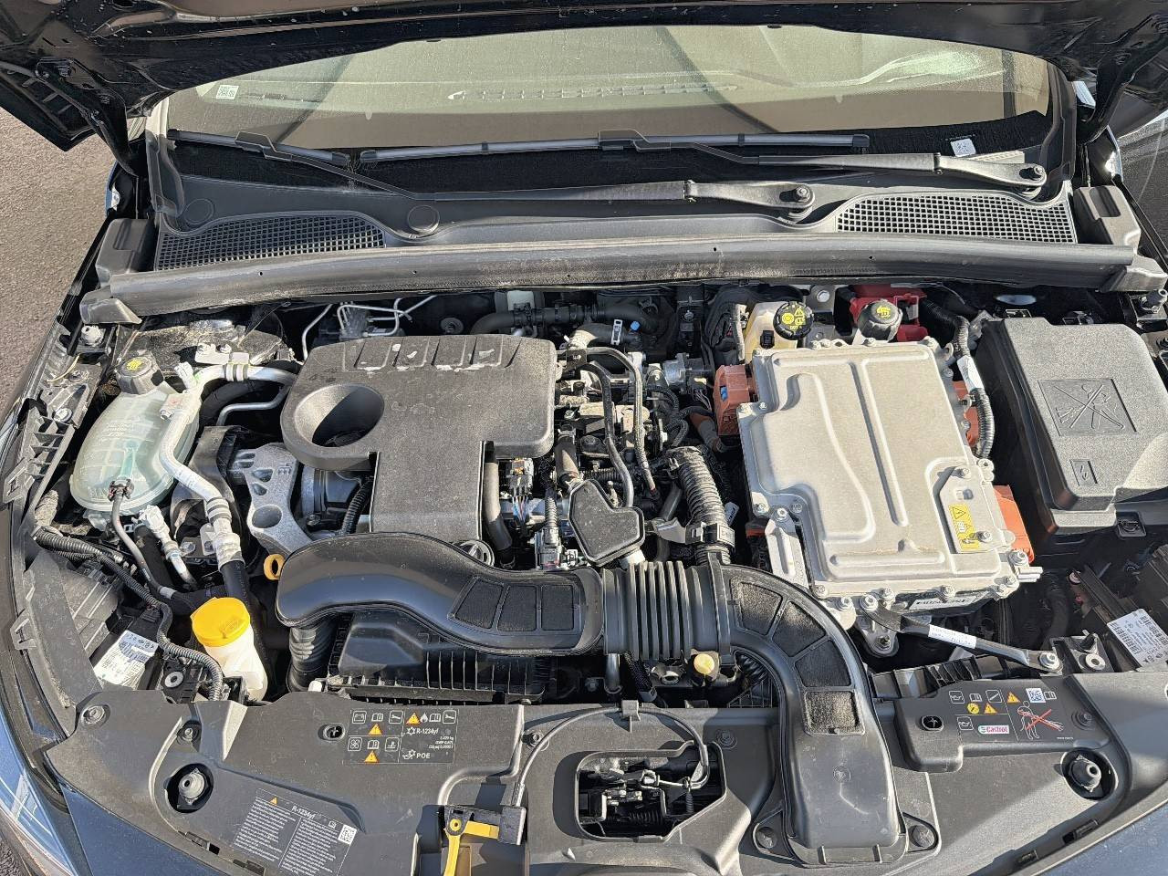 Vente en ligne Renault Clio 5 Clio E-Tech full hybrid 145 ch GSR2 au prix de 23 590 €