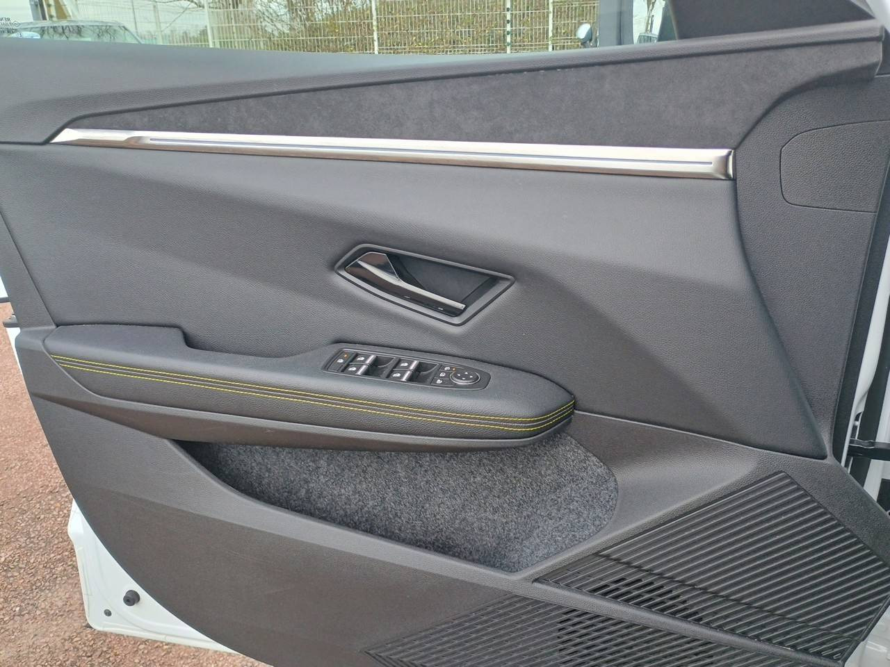 Vente en ligne Renault Megane E-Tech  EV60 220 ch super charge au prix de 23 990 €