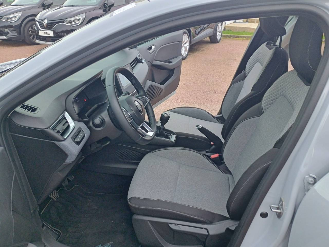 Vente en ligne Renault Clio 5 Clio TCe 90 au prix de 15 990 €