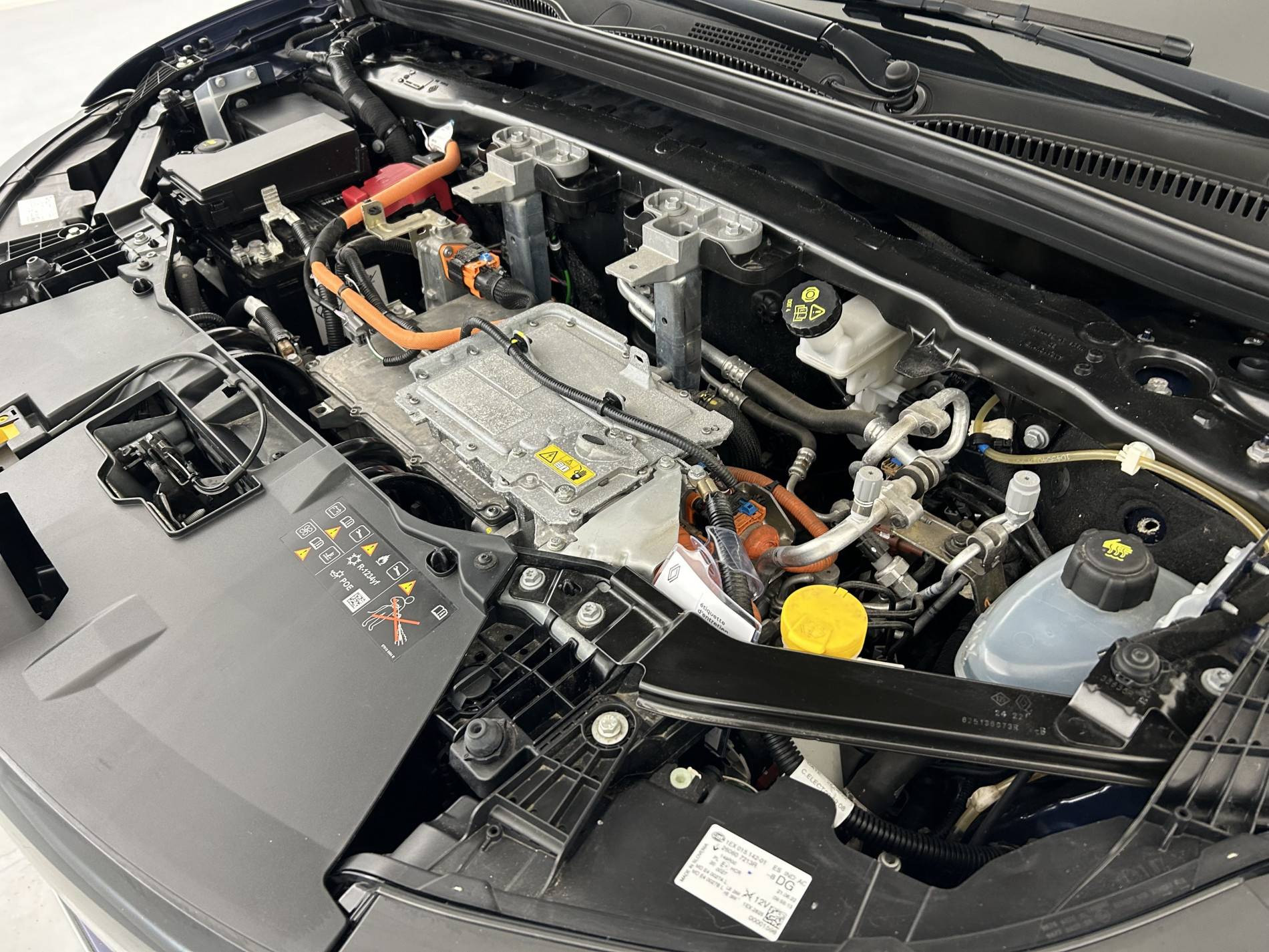 Vente en ligne Renault Megane E-Tech  EV60 220 ch super charge au prix de 20 990 €