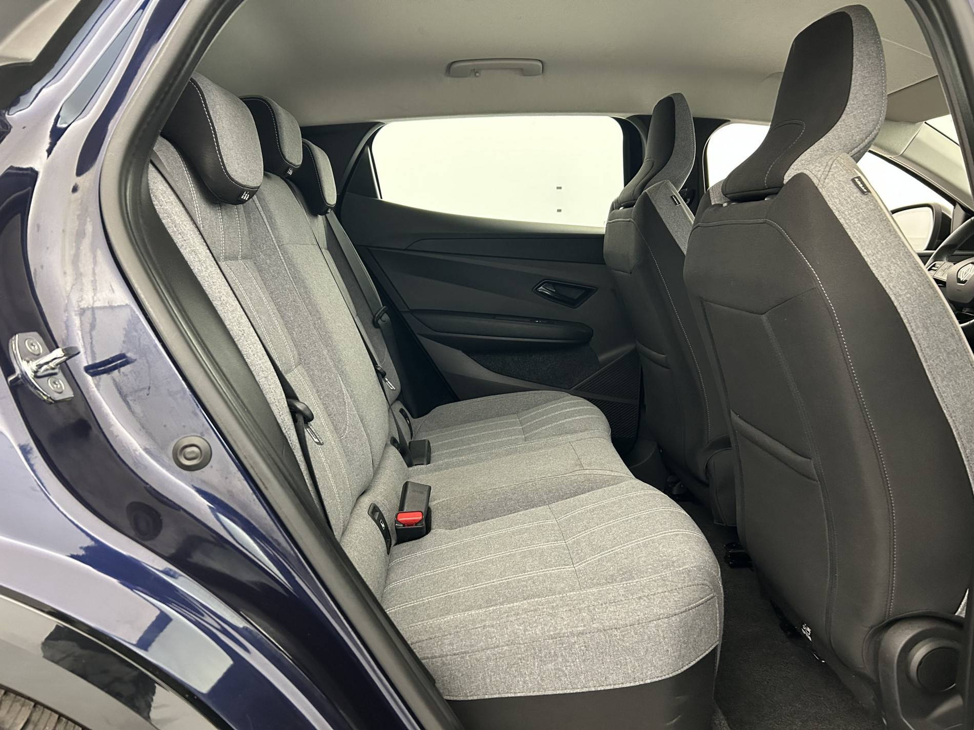 Vente en ligne Renault Megane E-Tech  EV60 220 ch super charge au prix de 20 990 €