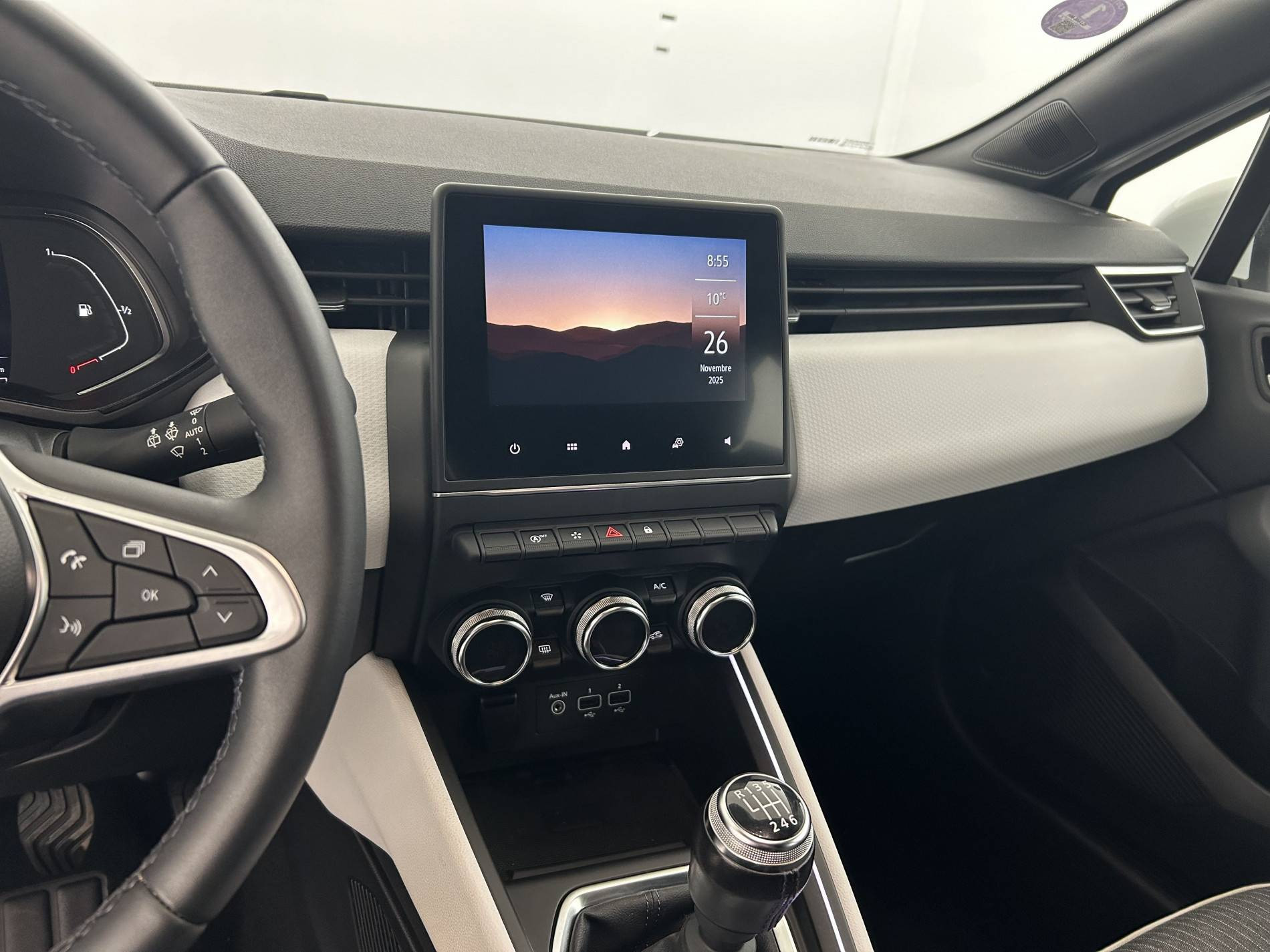 Vente en ligne Renault Clio 5 Clio TCe 140 - 21N au prix de 16 590 €