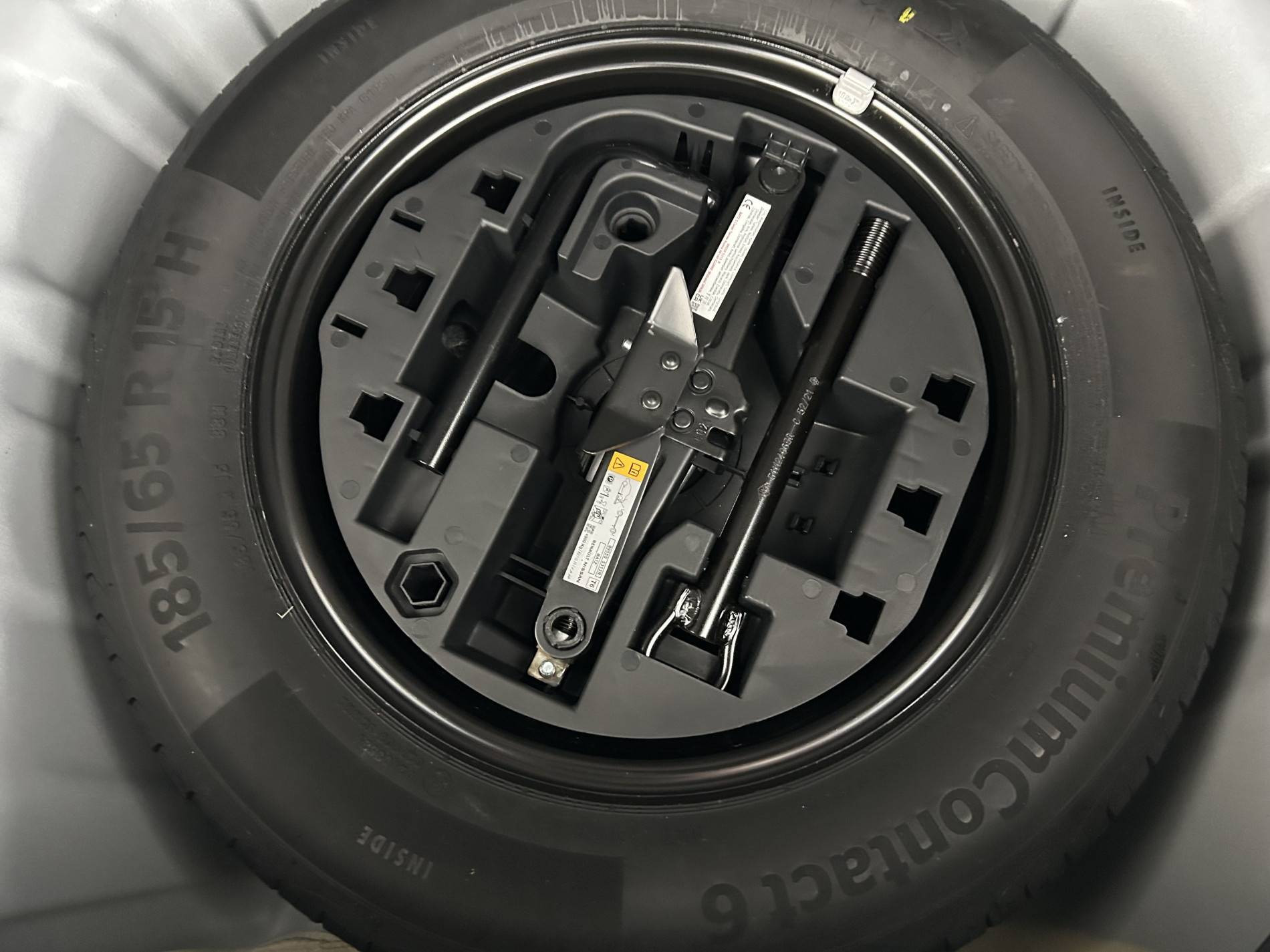 Vente en ligne Renault Clio 5 Clio TCe 140 - 21N au prix de 16 590 €