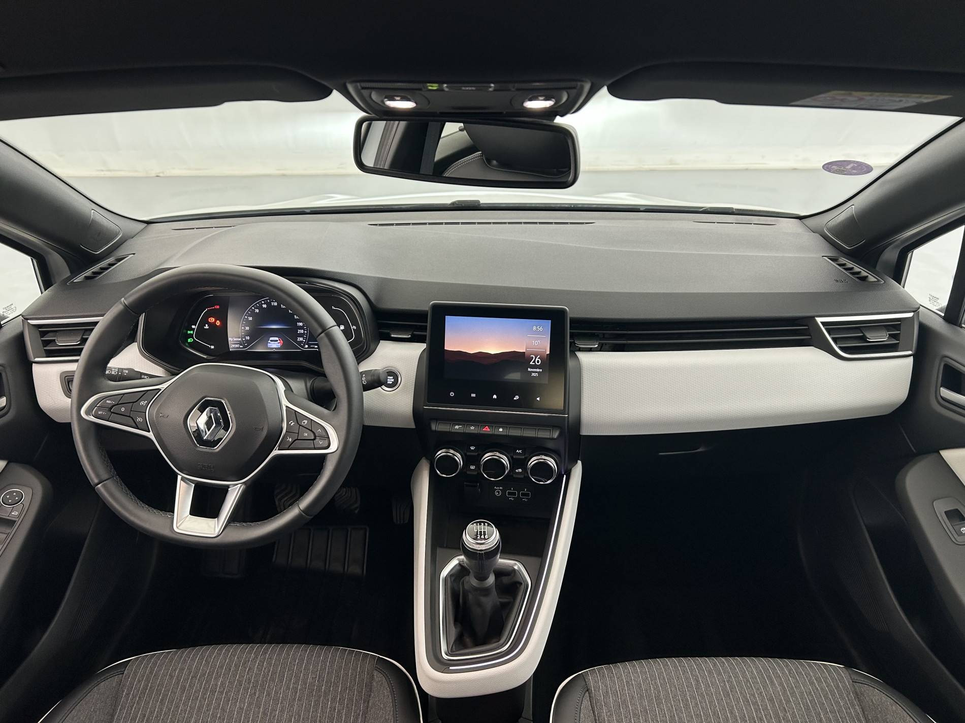 Vente en ligne Renault Clio 5 Clio TCe 140 - 21N au prix de 16 590 €