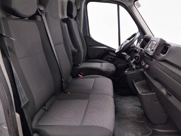 Vente en ligne Renault Master 3 Fourgon MASTER FGN TRAC F3500 L2H2 DCI 135 au prix de 19 990 €