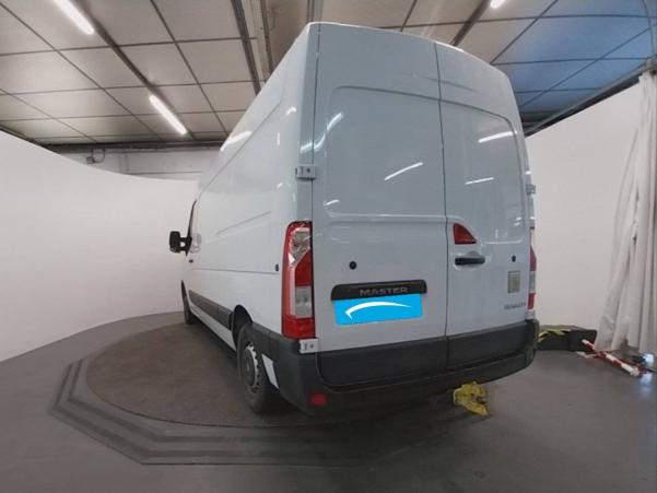 Vente en ligne Renault Master 3 Fourgon MASTER FGN TRAC F3300 L2H2 DCI 135 au prix de 20 360 €