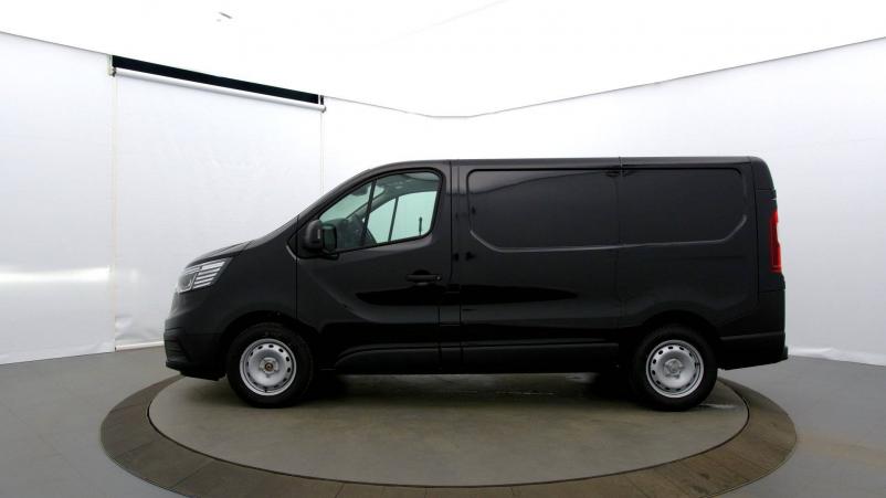 Vente en ligne Renault Trafic 3 Fourgon TRAFIC FGN L1H1 2T8 BLUE DCI 130 GSR2 au prix de 28 990 €