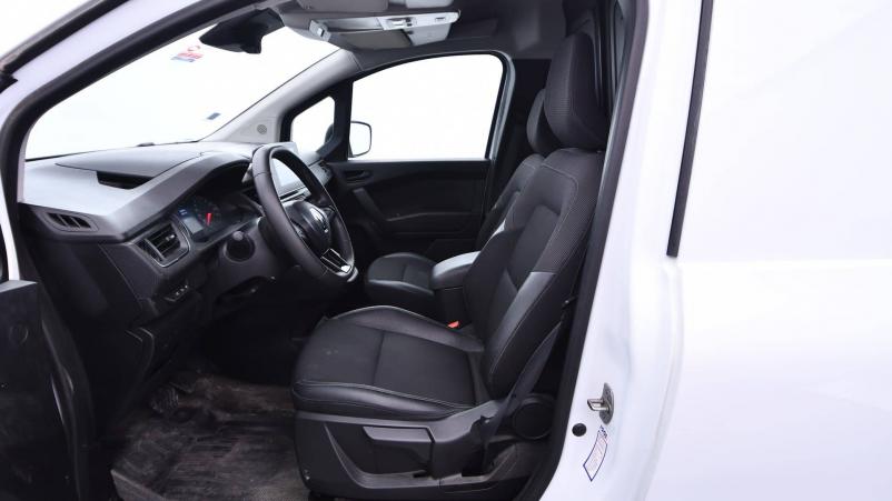 Vente en ligne Renault Kangoo Van  BLUE DCI 95 EDC au prix de 19 390 €