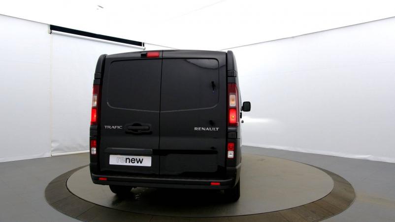 Vente en ligne Renault Trafic 3 Fourgon TRAFIC FGN L1H1 2T8 BLUE DCI 130 GSR2 au prix de 28 990 €