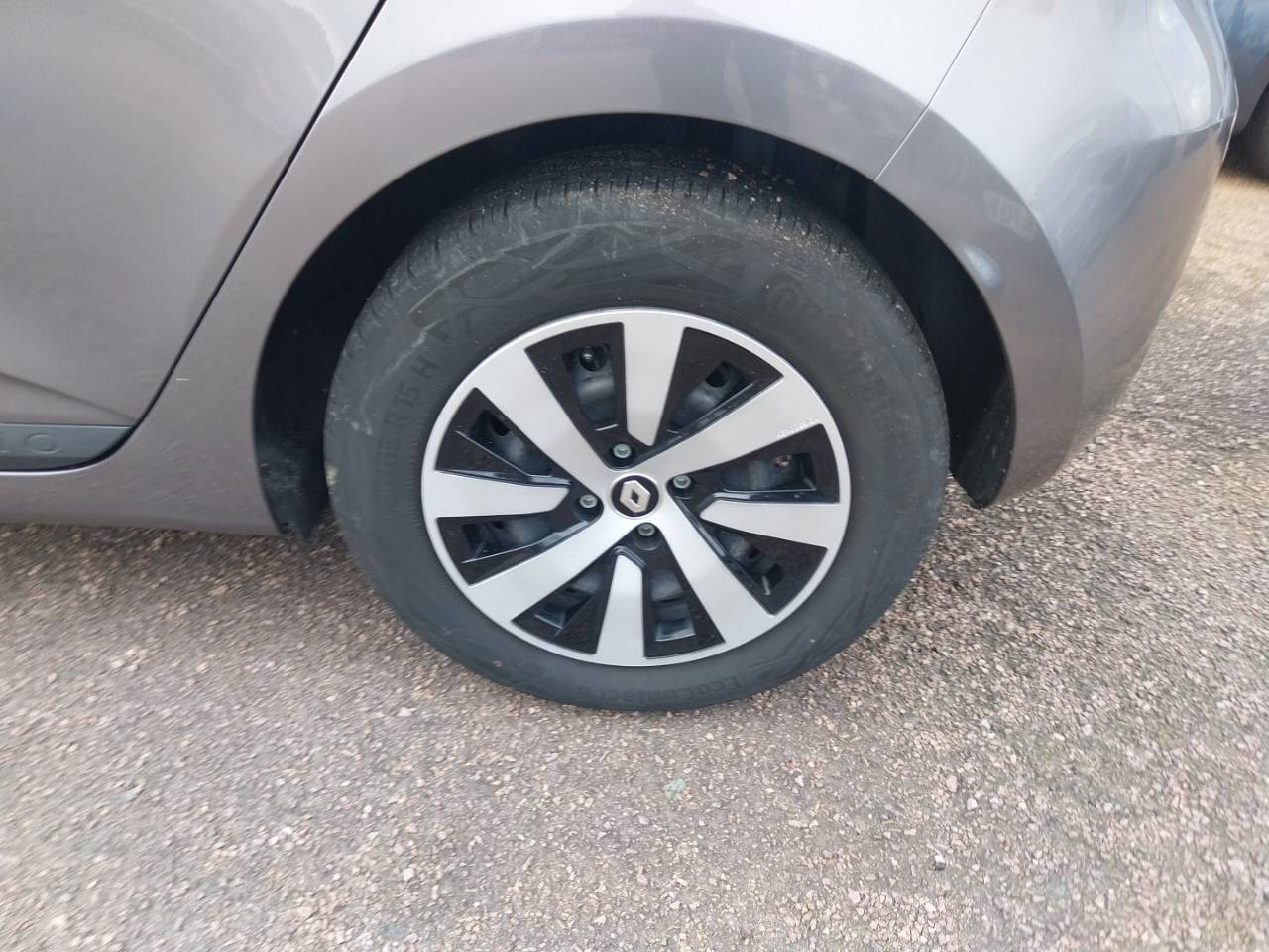 Vente en ligne Renault Clio 5 Clio TCe 90 au prix de 14 990 €