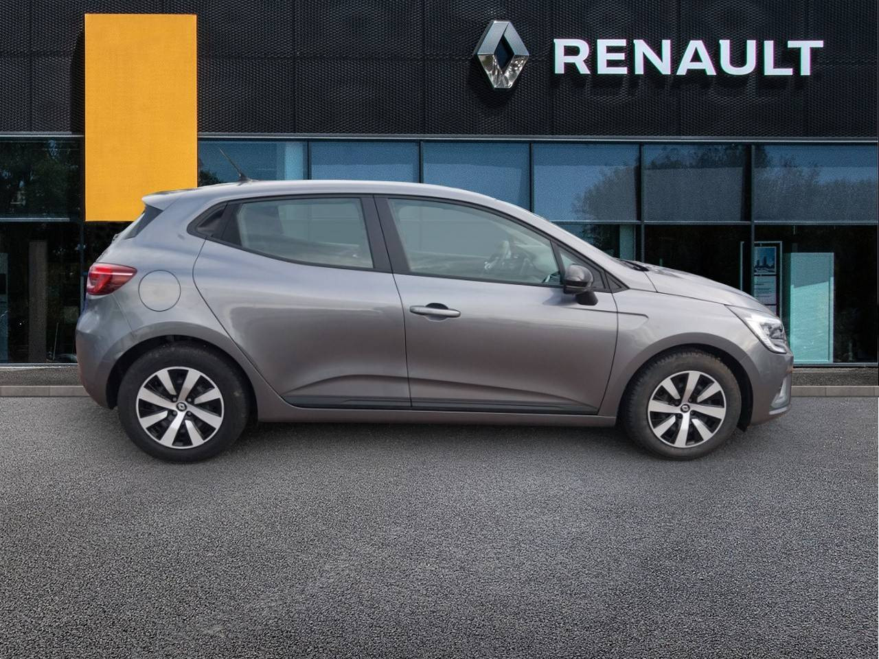 Vente en ligne Renault Clio 5 Clio TCe 90 au prix de 14 990 €
