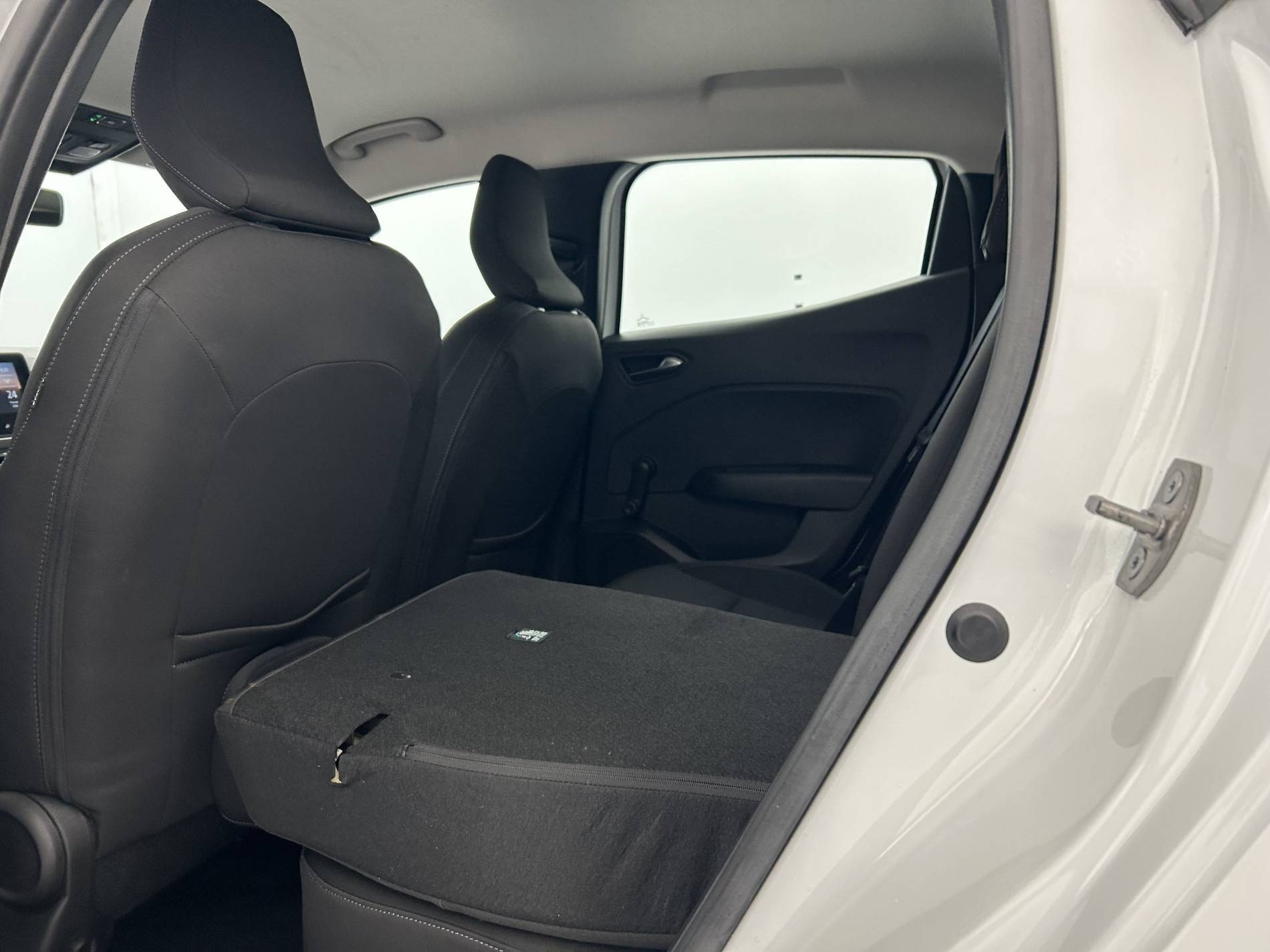 Vente en ligne Renault Clio 5 Clio TCe 90 au prix de 14 990 €