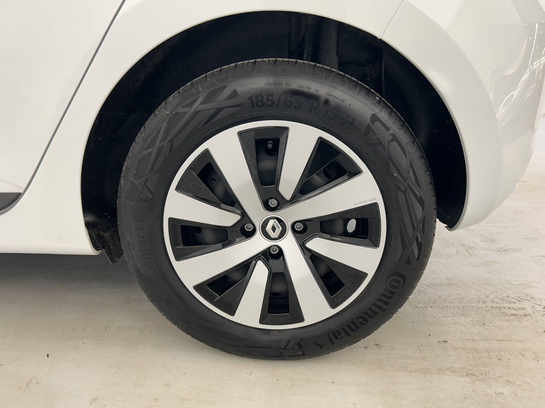 Vente en ligne Renault Clio 5 Clio TCe 90 au prix de 14 990 €