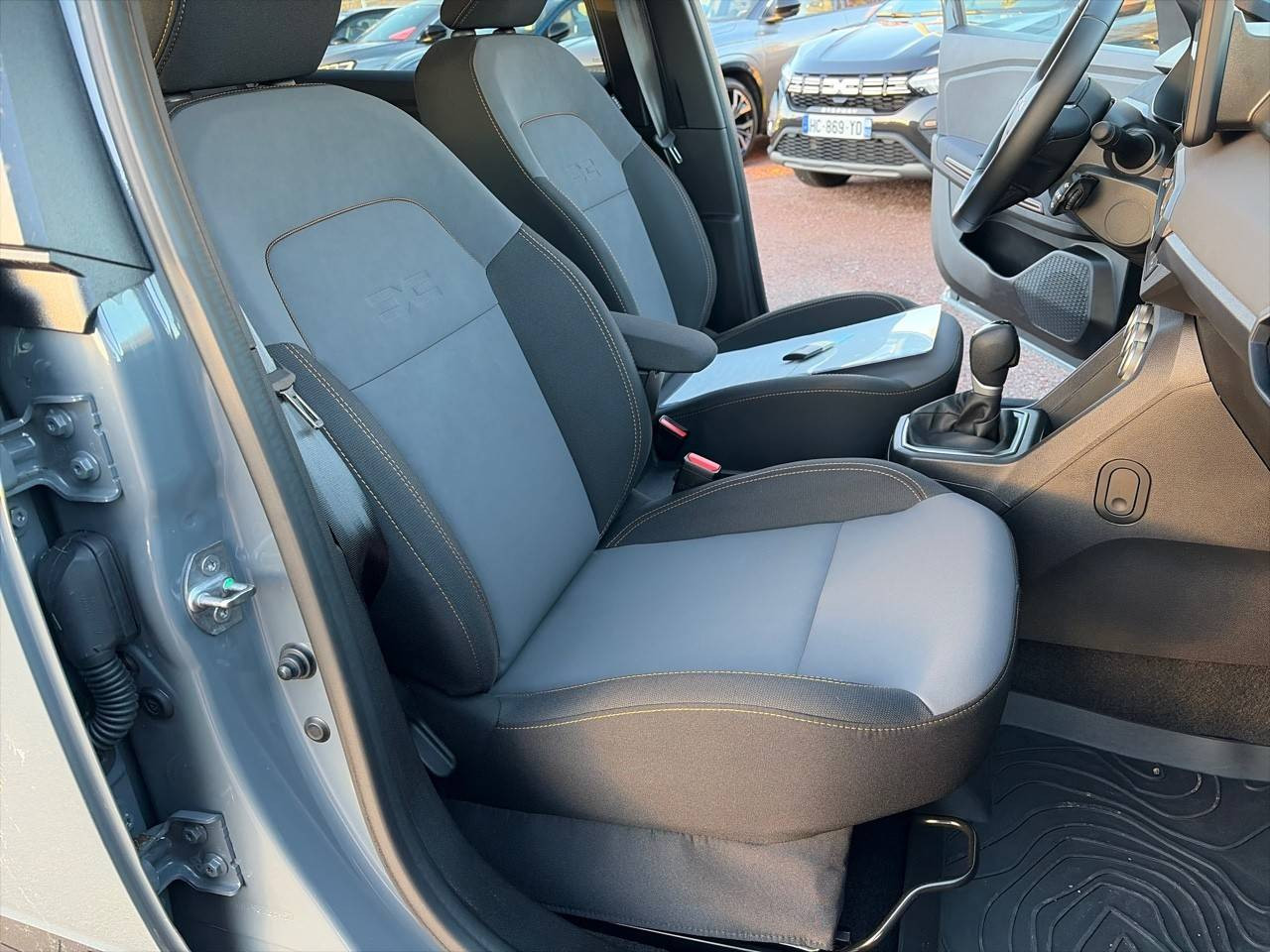 Vente en ligne Dacia Jogger  Hybrid 140 7 places GSR2 au prix de 26 790 €