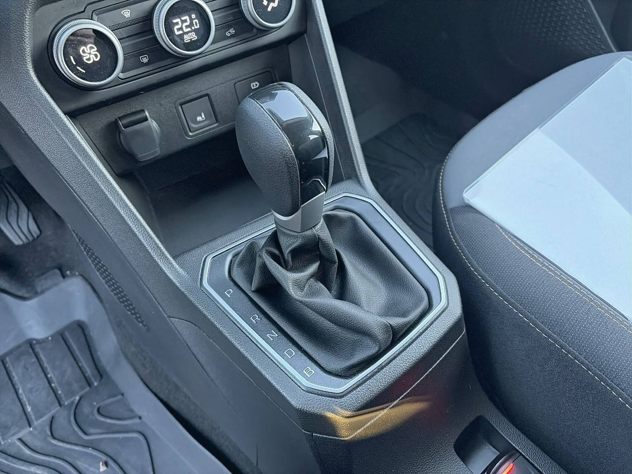 Vente en ligne Dacia Jogger  Hybrid 140 7 places GSR2 au prix de 26 790 €