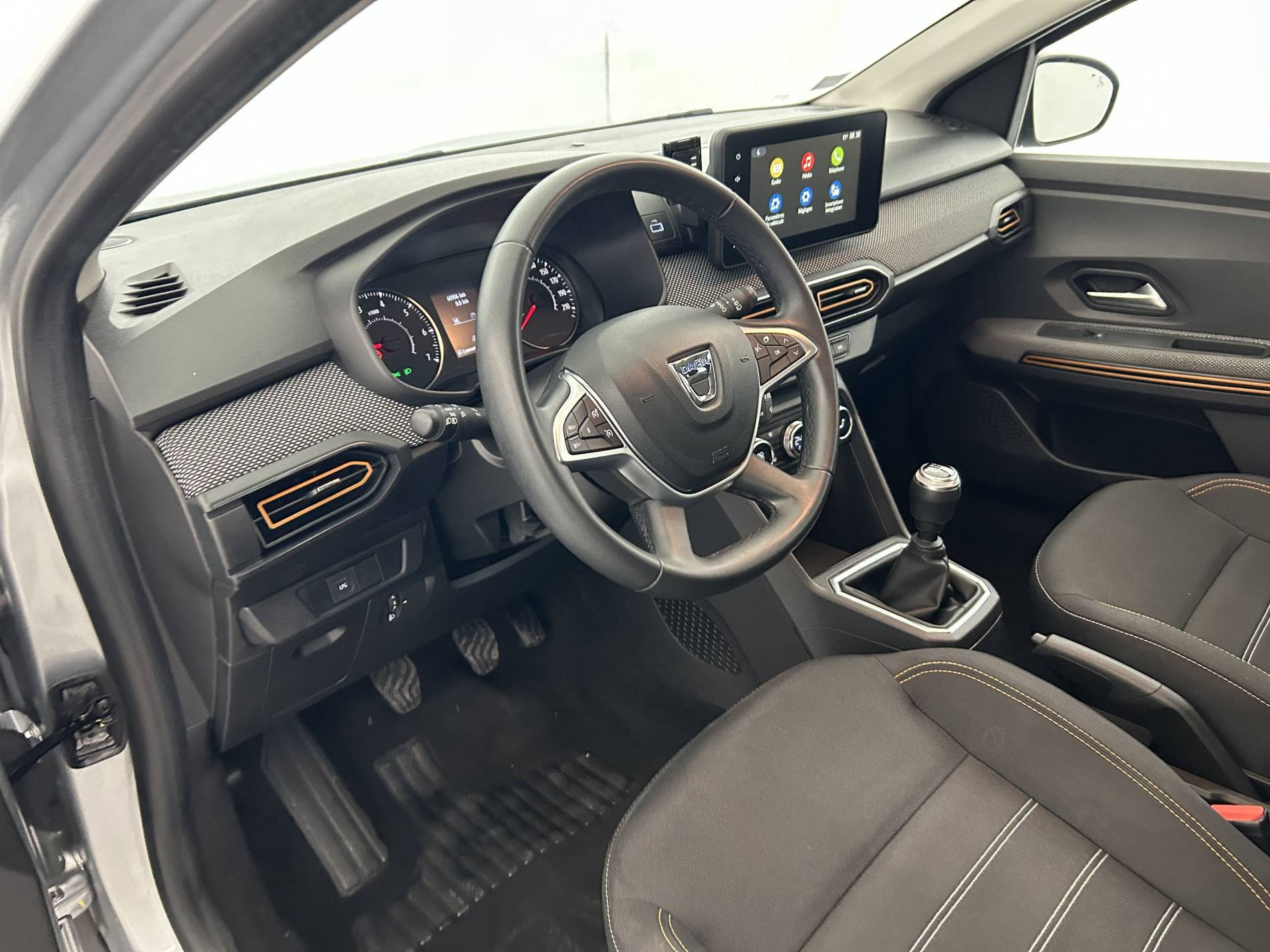 Vente en ligne Dacia Sandero 3  ECO-G 100 au prix de 13 790 €