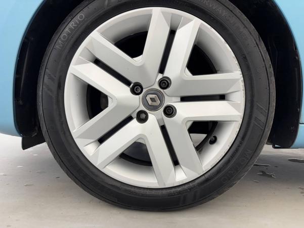 Vente en ligne Renault Clio 5 Clio TCe 90 - 21 au prix de 12 490 €