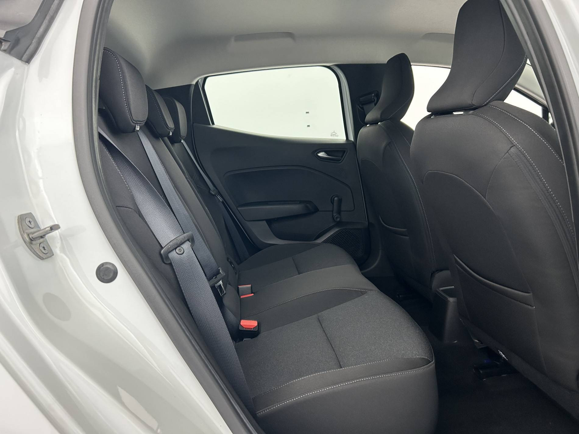 Vente en ligne Renault Clio 5 Clio TCe 90 au prix de 14 290 €